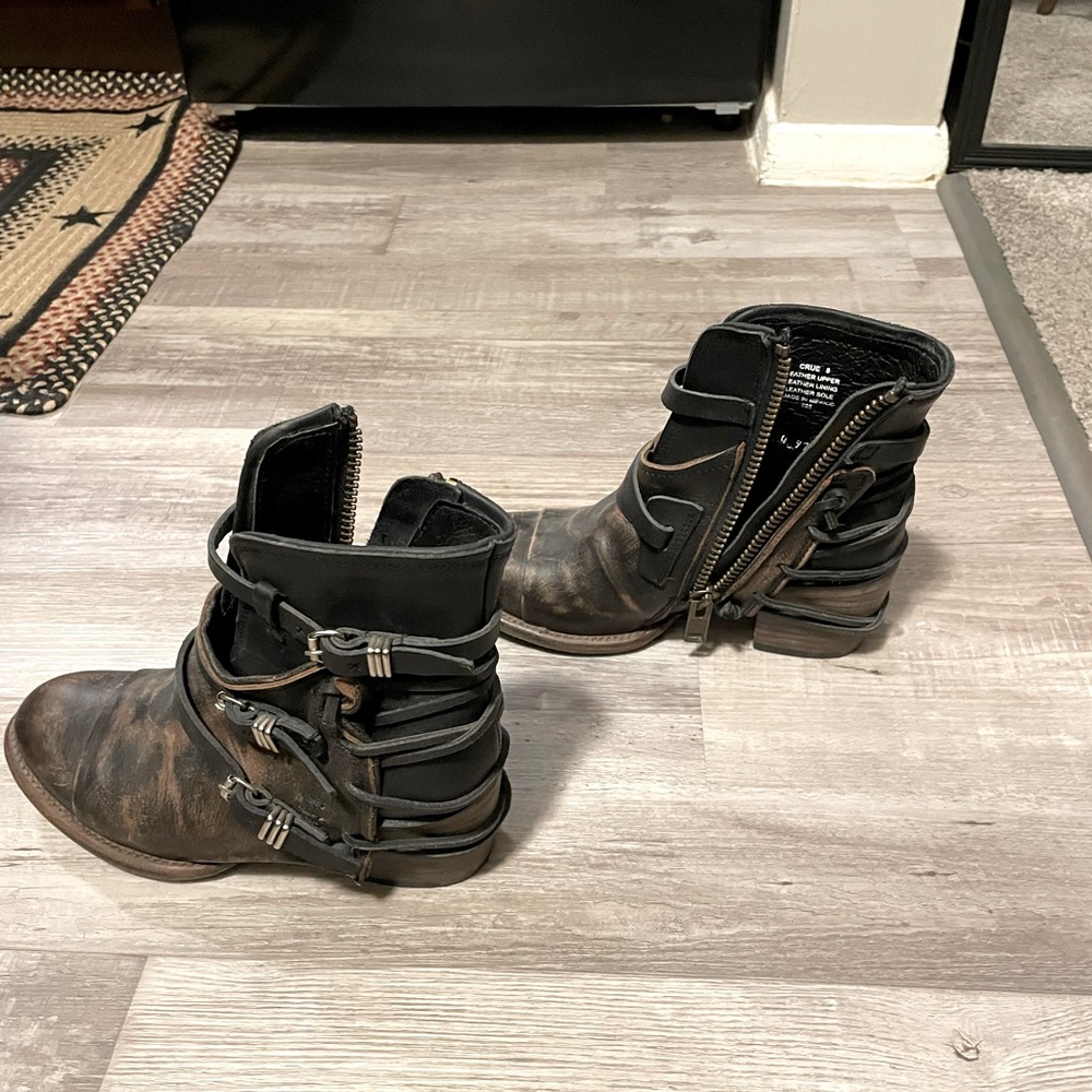 Freebird booties size 8